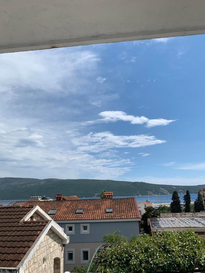 Apartments Lena Herceg Novi Eksteriør billede