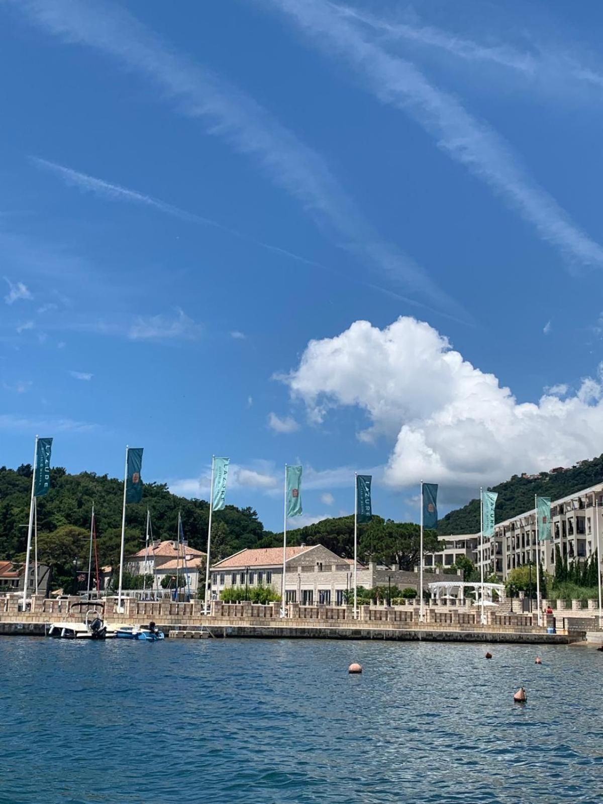 Apartments Lena Herceg Novi Eksteriør billede