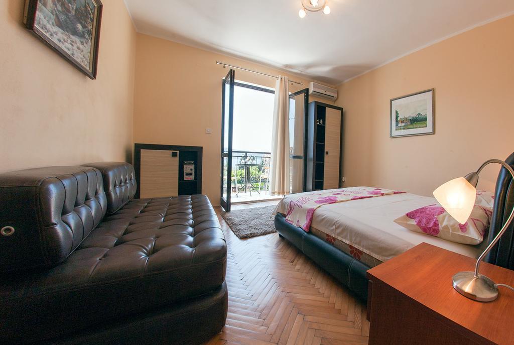 Apartments Lena Herceg Novi Eksteriør billede